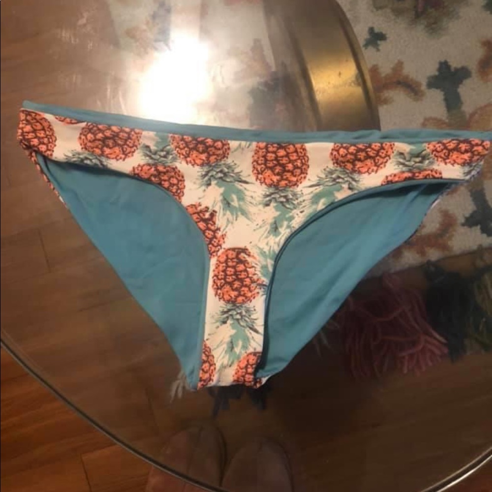 Maaji reversible bottoms.